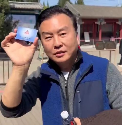 主持人张泽群否认被央视开除，真相究竟如何？