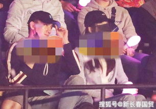 杨坤与美女同回酒店，疑似新恋情曝光